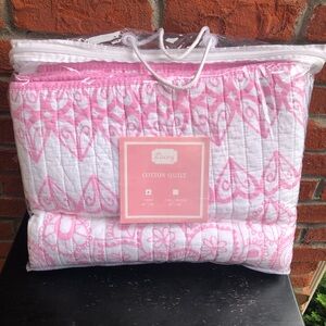 Lacey Cotton Twin Quilt Pink and White Hearts New